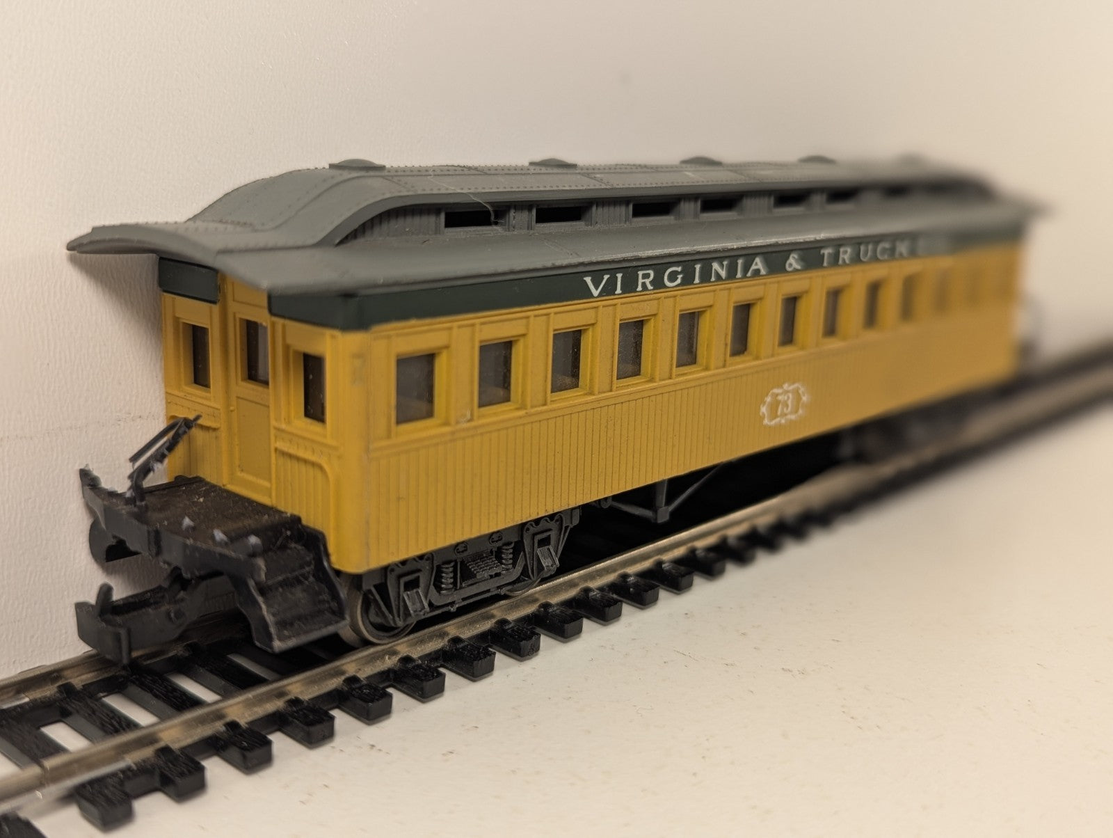 Rivarossi HO Gauge Virginia & Truckee Passenger Coach 73