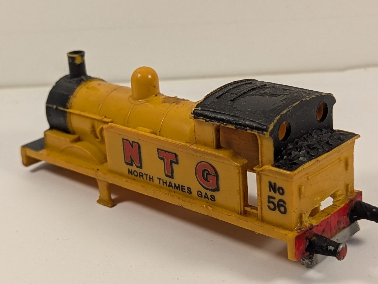 Wrenn W2202 OO Gauge SECR R1 Tank Locomotive North Thames Gas