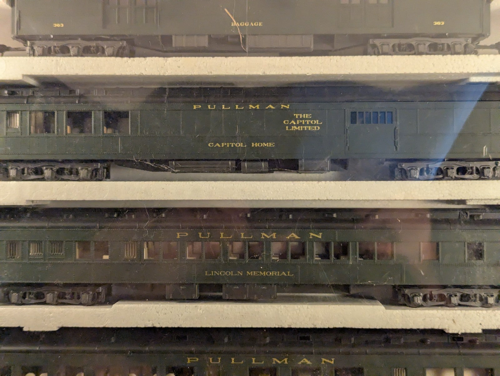 Rivarossi HO Scale 1920's Baltimore & Ohio Passenger Car Set A 363