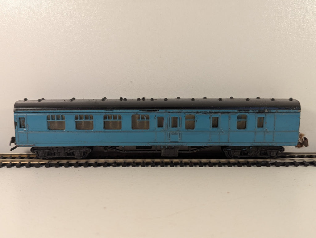 Jouef OO Gauge Suburban Brake Composite Coach