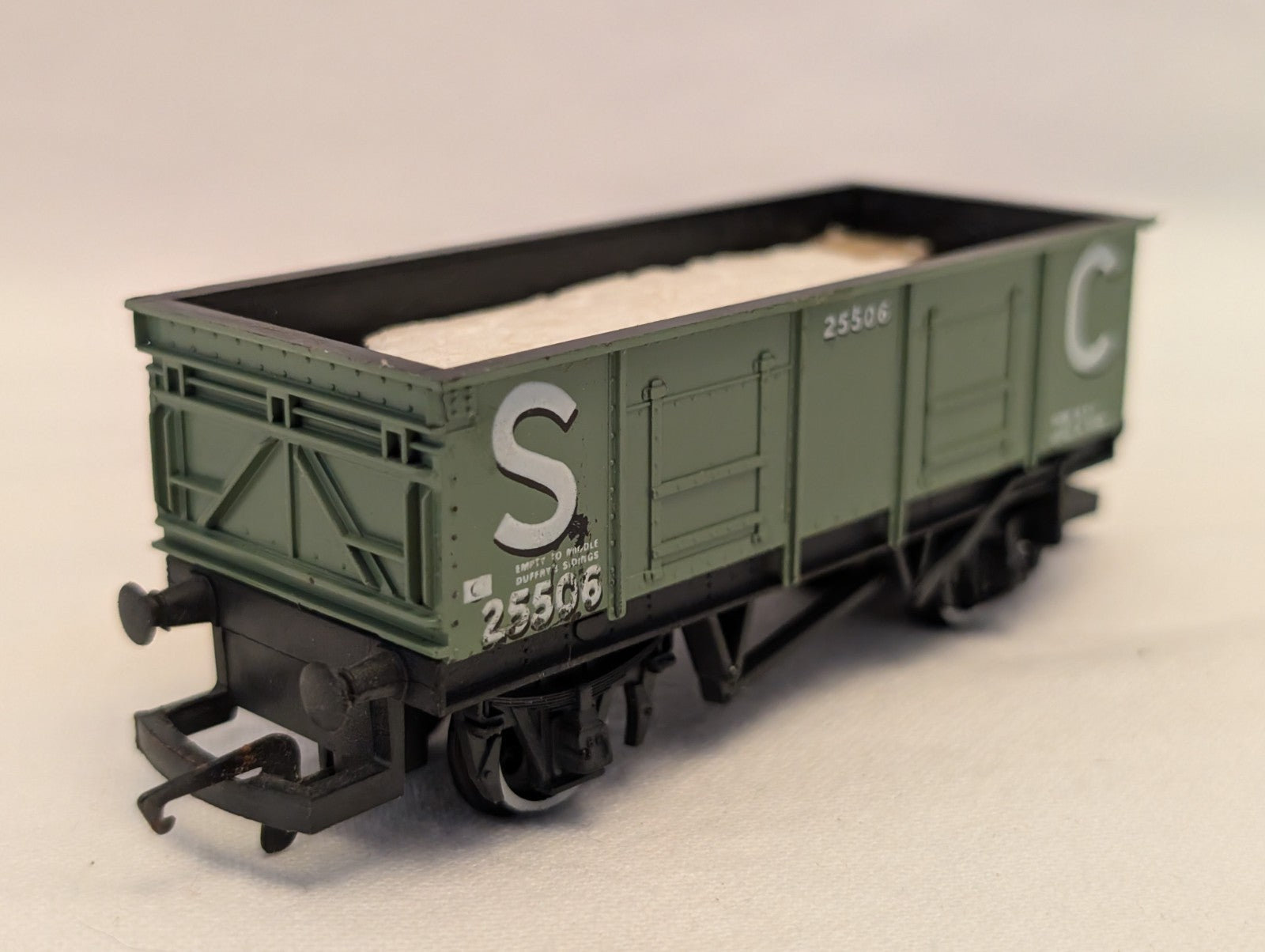 Hornby OO Gauge Stephenson Clarke 20 Ton Mineral Wagon Goods Wagon