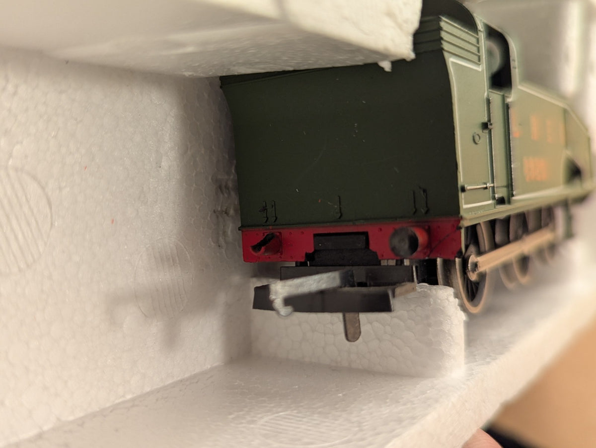 Lima LNER Class J50 0-6-0T No. 8920 – LNER Green – Body Loose