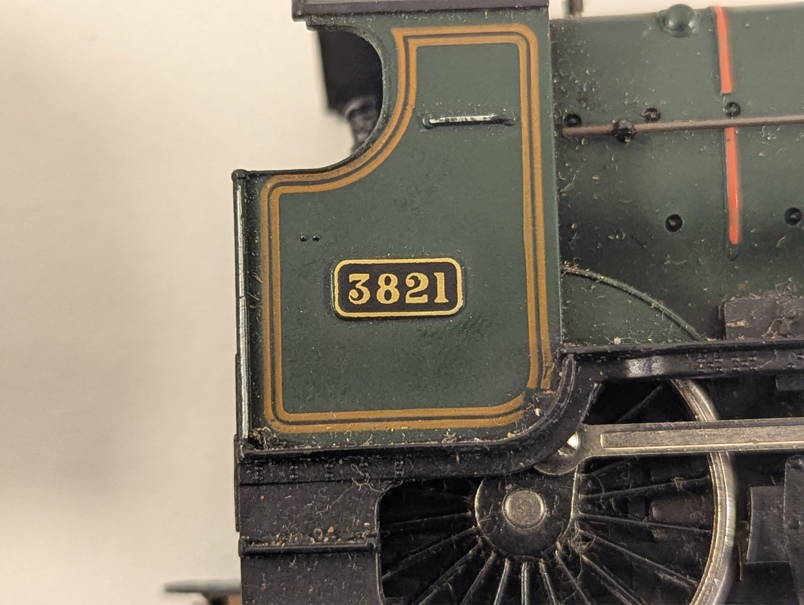Hornby OO Gauge GWR County Class "County of Bedford" Steam Locomotive