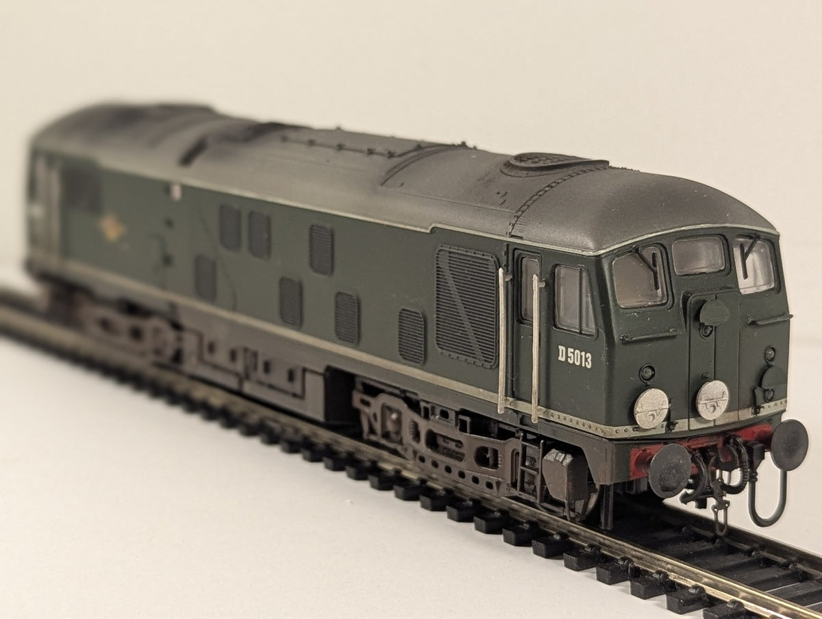 Bachmann OO Gauge Class 24 Diesel Locomotive D5013 BR Green