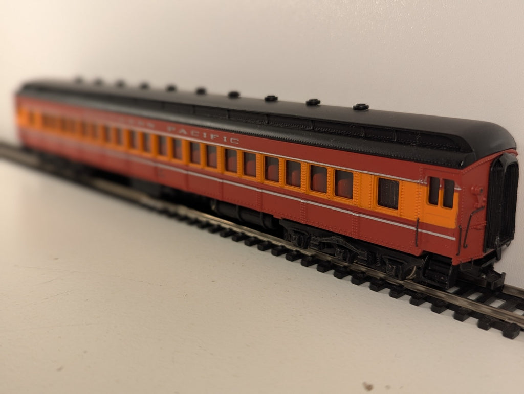 Bachmann Spectrum 89422 HO Gauge Southern Pacific Passenger Car - Boxed