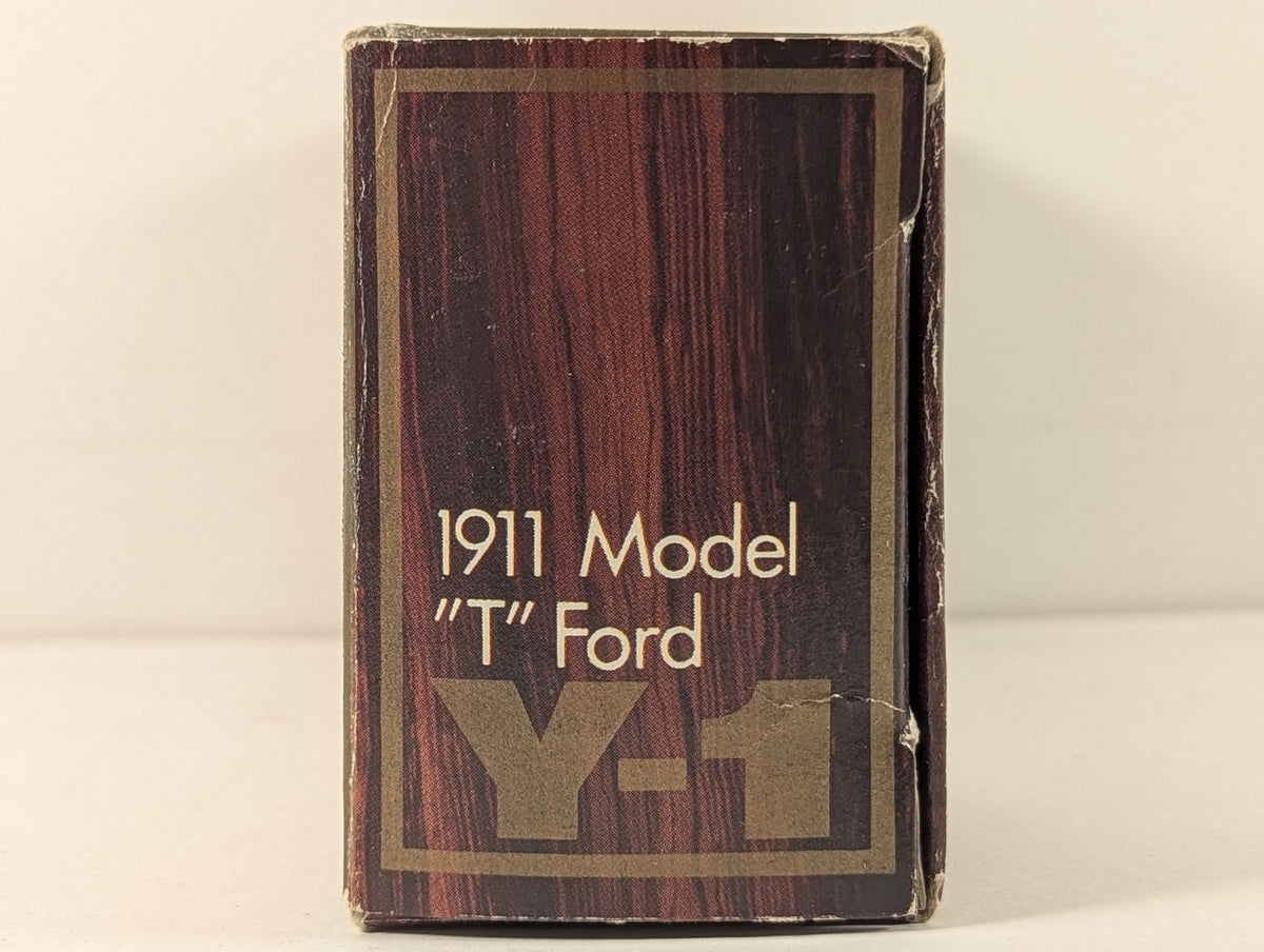 Matchbox 1911 Model "T" Ford Die-cast Vehicle White and Red Y-1
