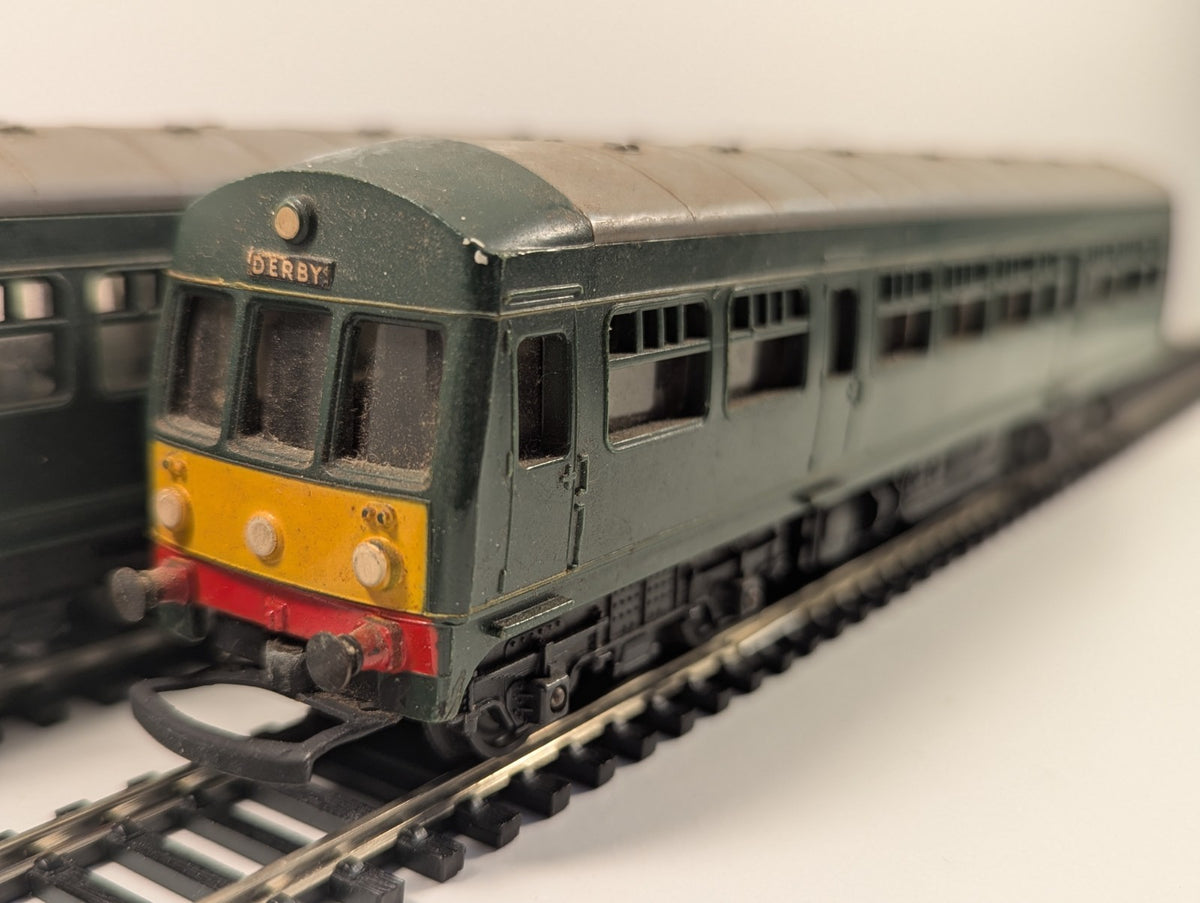 Tri-ang R157 OO Gauge Class 101 DMU Diesel Railcar