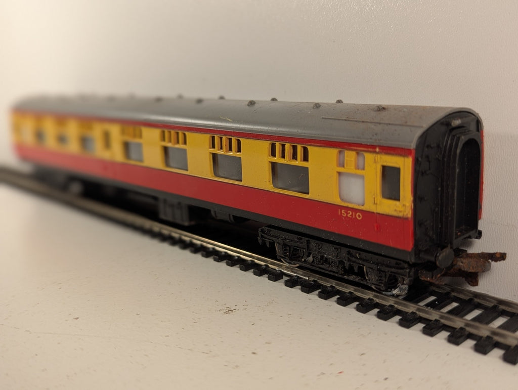 Hornby OO Gauge BR Gresley Composite Coach Passenger Coach 15210