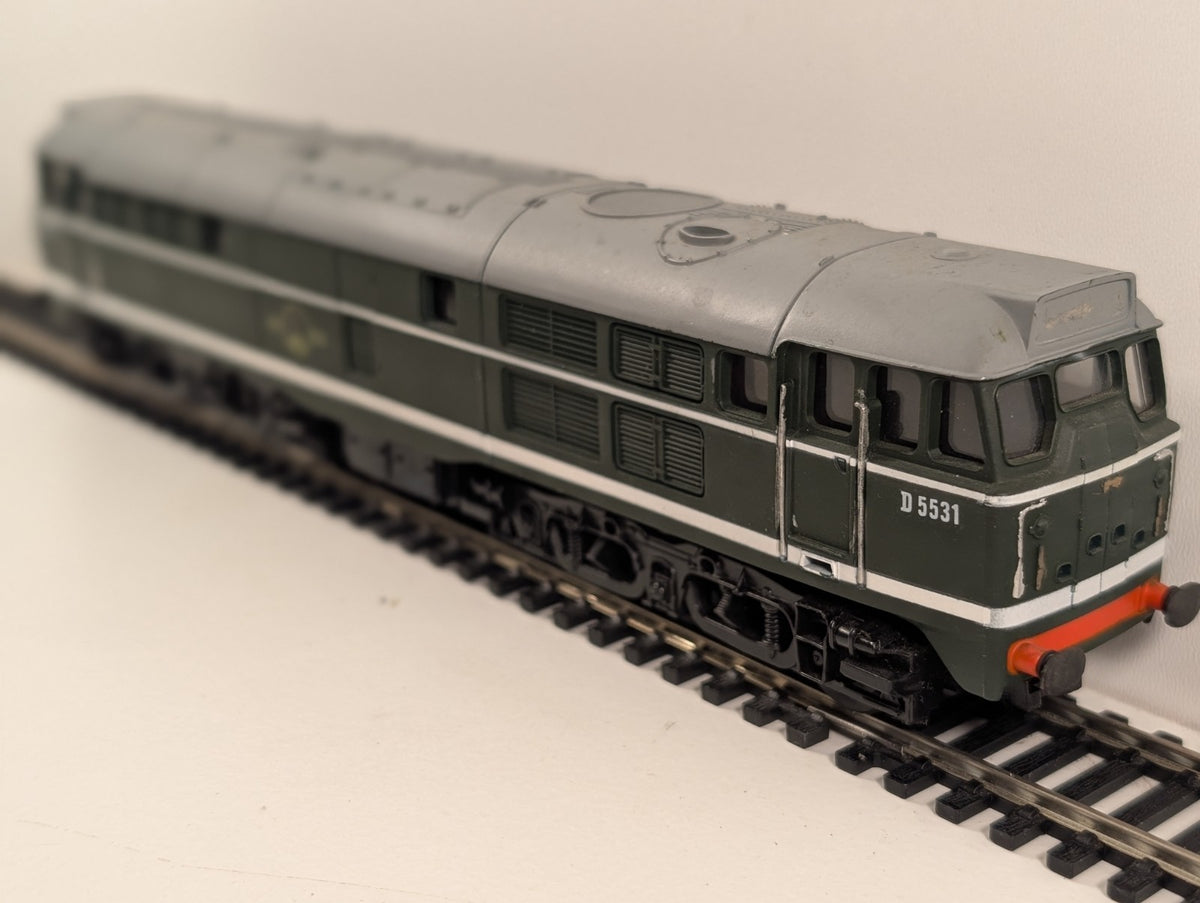 Airfix GMR Class 31 Diesel Locomotive D5531 in BR Green