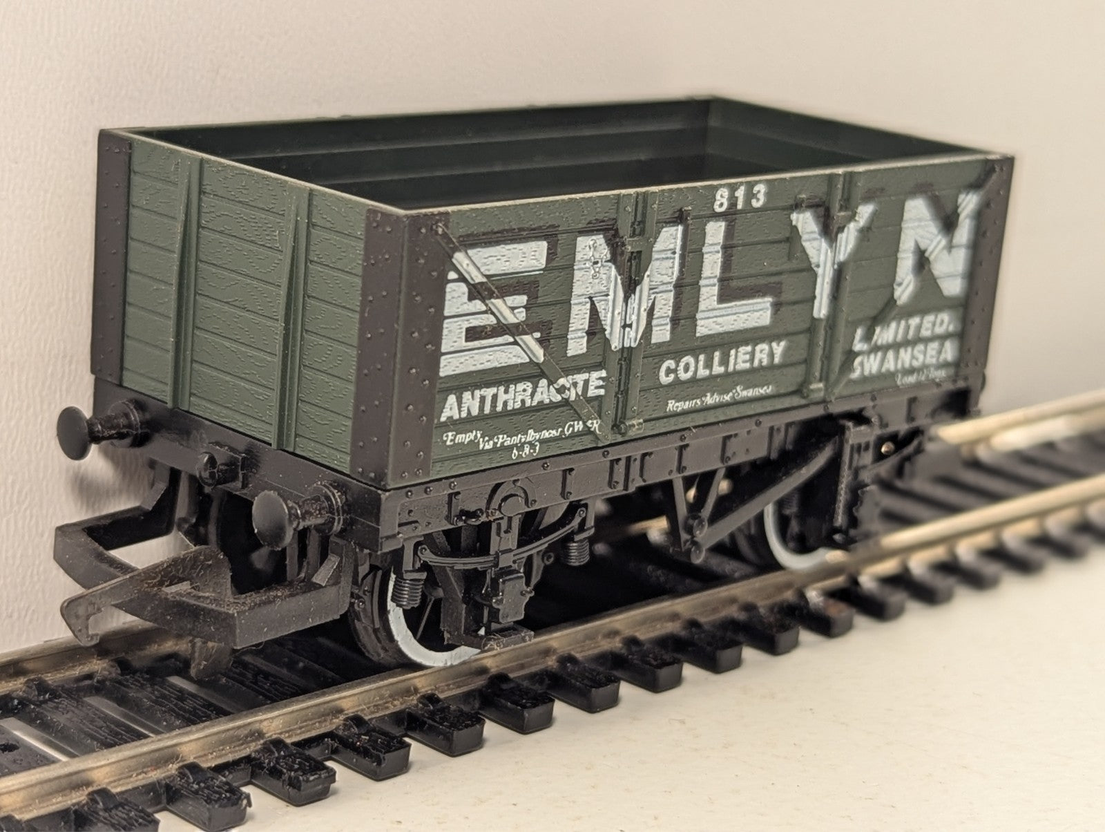 Hornby Railways R.118 OO Gauge "Emlyn" Open Wagon - Boxed