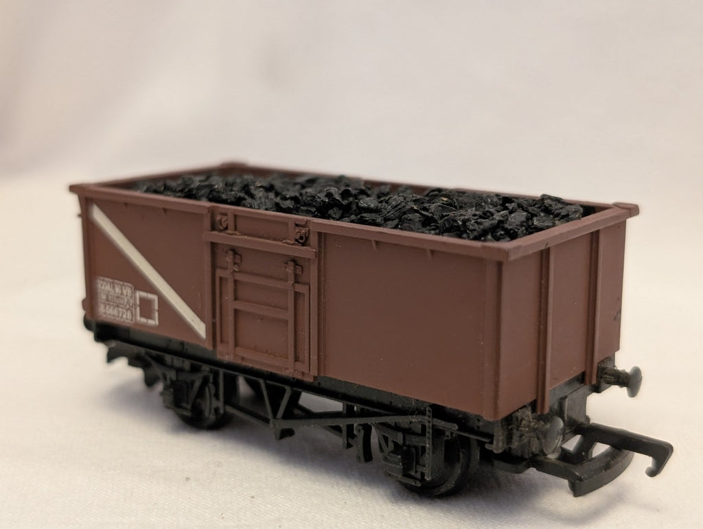 Mainline OO Gauge 16 Ton Steel Mineral Wagon Goods Wagon B566728 BR Brown