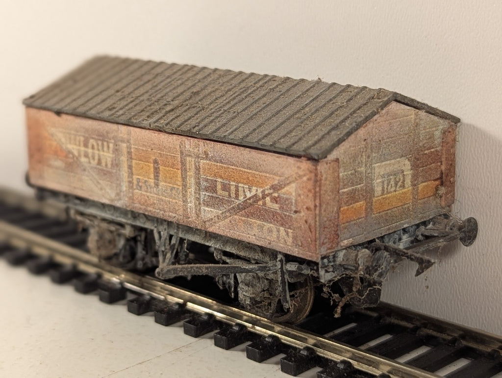 Peco OO Gauge W. Low & Stone Co. Buxton Lime Wagon Goods Wagon 142