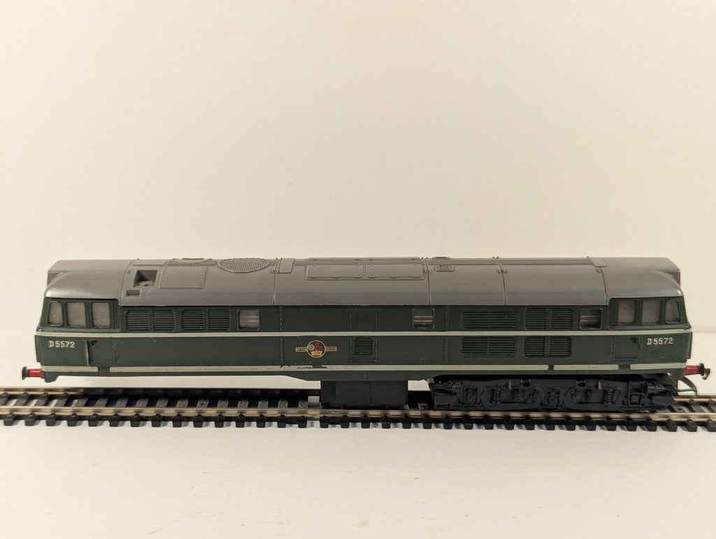 Tri-ang Hornby R357 OO Gauge Class 31 Diesel Locomotive - Missing Bogie