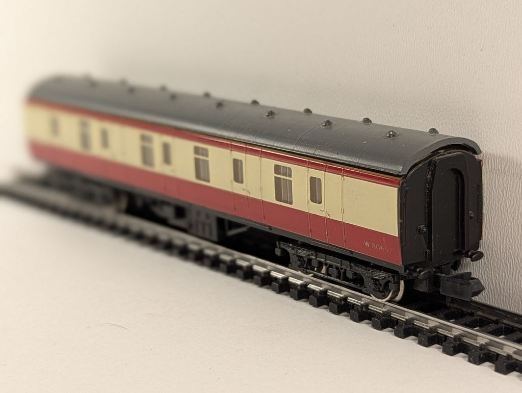 Graham Farish N Gauge BR Mk1 Corridor Coach Passenger Coach W 80657