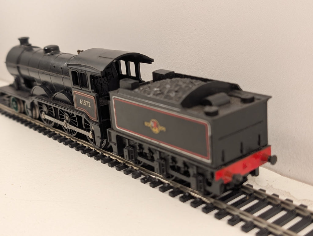 Tri-ang / Triang-Hornby R150S Class B12 4-6-0 No. 61572 in BR Black