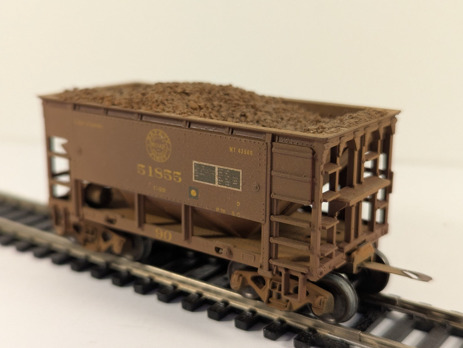 Roundhouse Products 1421 HO Gauge Duluth Missabe & Iron Range Ore Car Kit Boxed