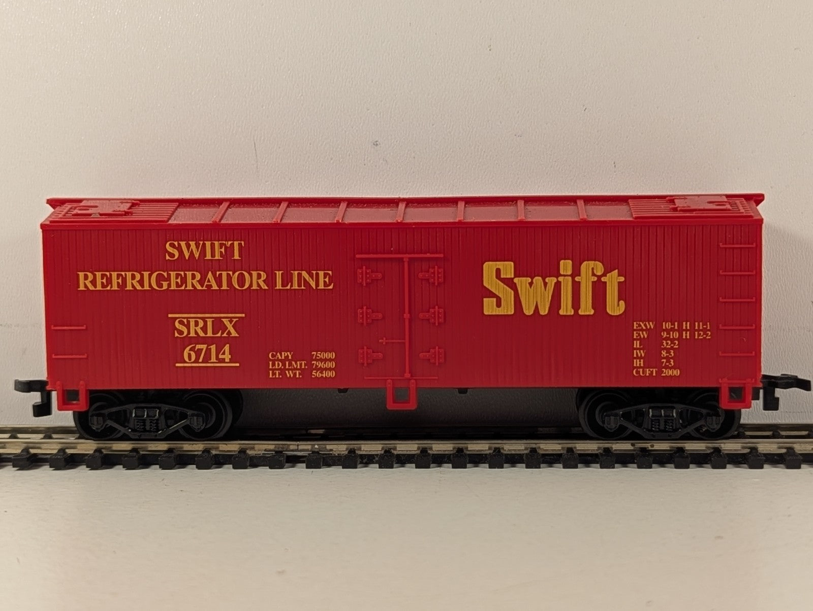Industrial Rail HO Scale Swift Refrigerator Line Refrigerator Car 6714