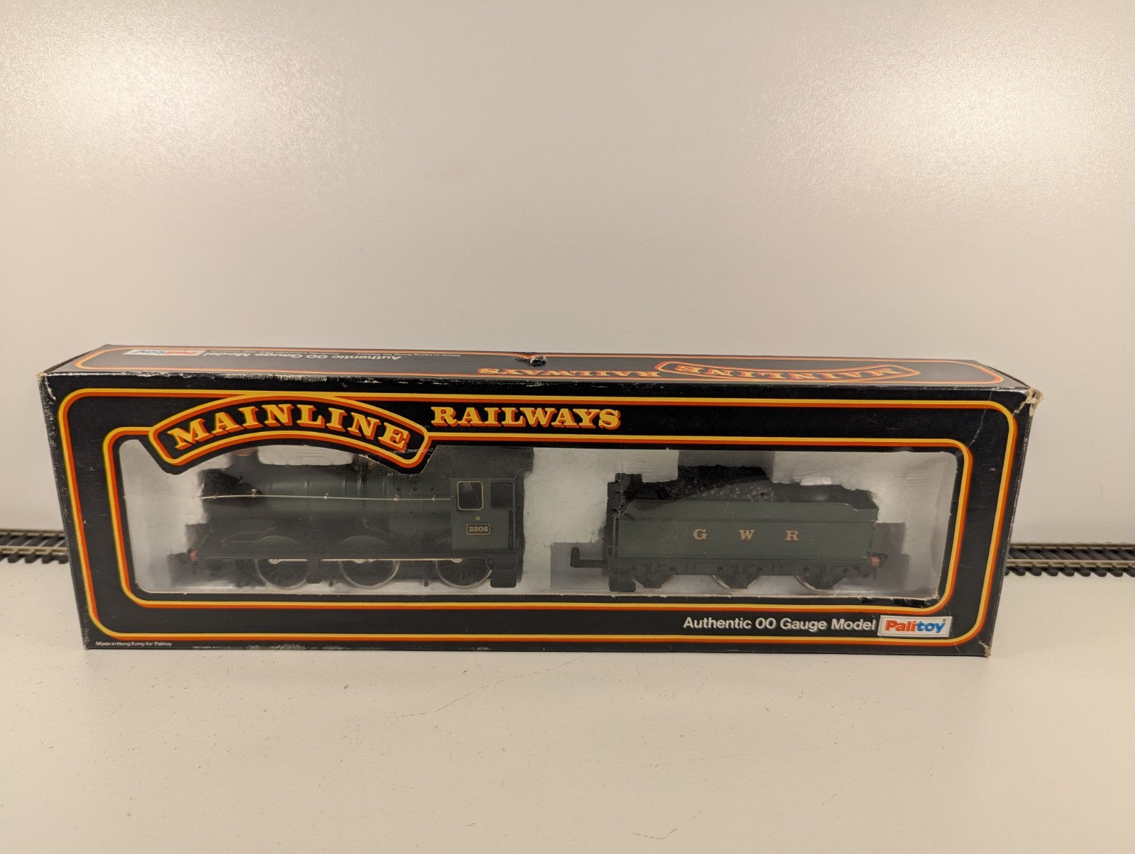 Mainline Railways 37-058 2251 Class Collett 0-6-0 GWR Unlined Green