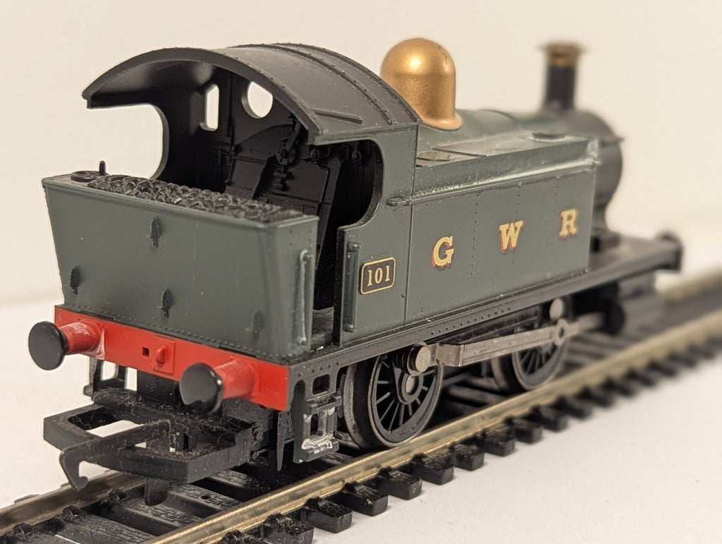 Hornby OO Gauge GWR 0-4-0T Industrial Locomotive 101 Holden Class