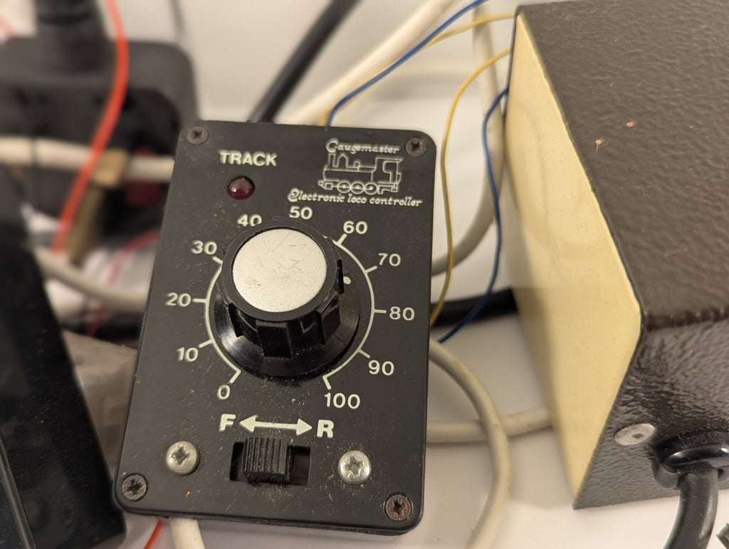 Gaugemaster Electronic Loco Controllers and Power Unit