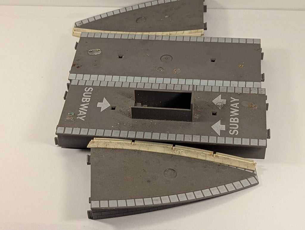 Tri-ang OO Gauge Station Platform Pieces Platform Sections R.460, R.462, R.464