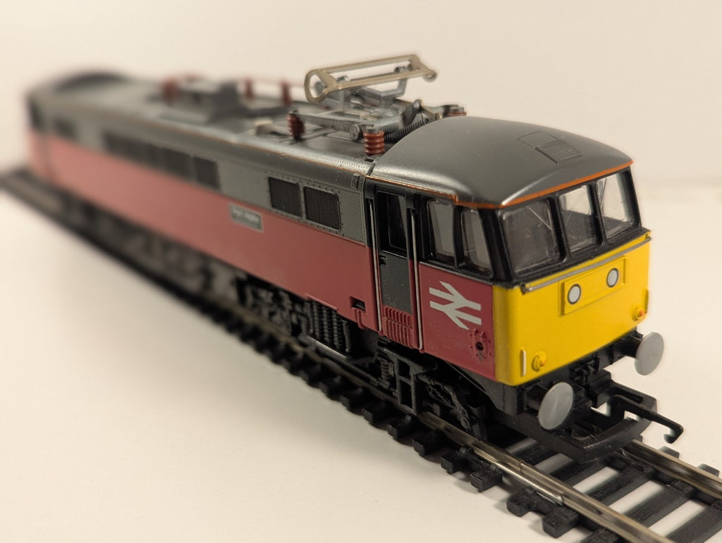 Hornby OO Gauge British Rail Class 86 Electric Locomotive 86419