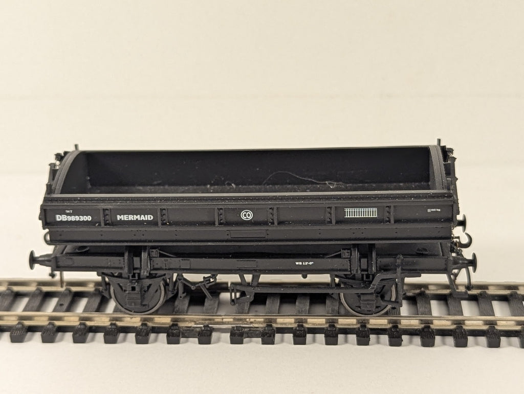 Flangeway ME-3 Mermaid ballast wagon in BR black DB989264