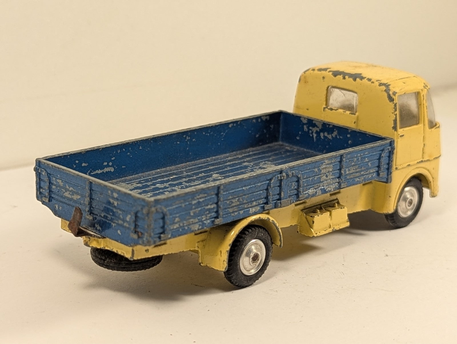 Corgi Toys 456 ERF Model 44G Dropside Lorry 1:43 Scale