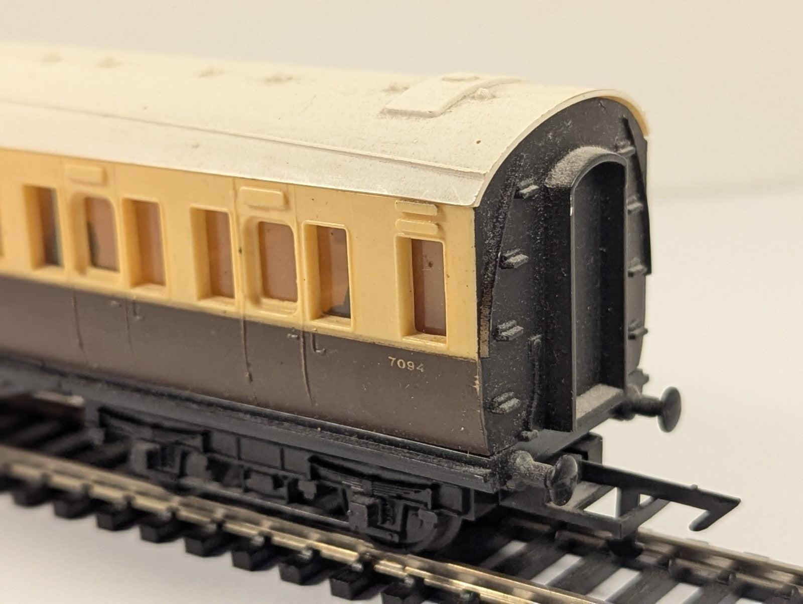 Grafar OO Gauge GWR Corridor Brake Coach