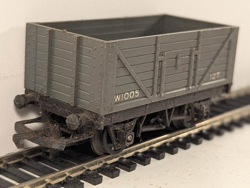 Tri-ang OO Gauge 5-Plank 12 Ton Open Wagon Goods Wagon W1005 BR Grey R10