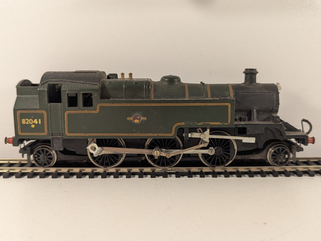 Tri-ang R59 OO Gauge BR Standard Class 3MT 2-6-2T Green - Spares/Repairs