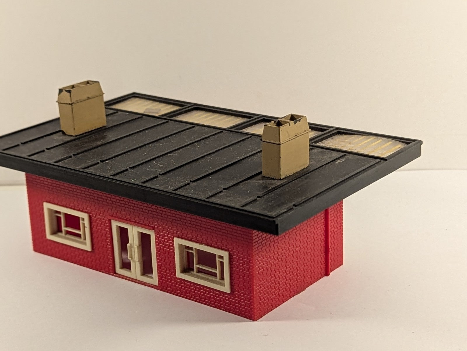 Tri-ang Hornby R473 OO Gauge Modern Ticket Office