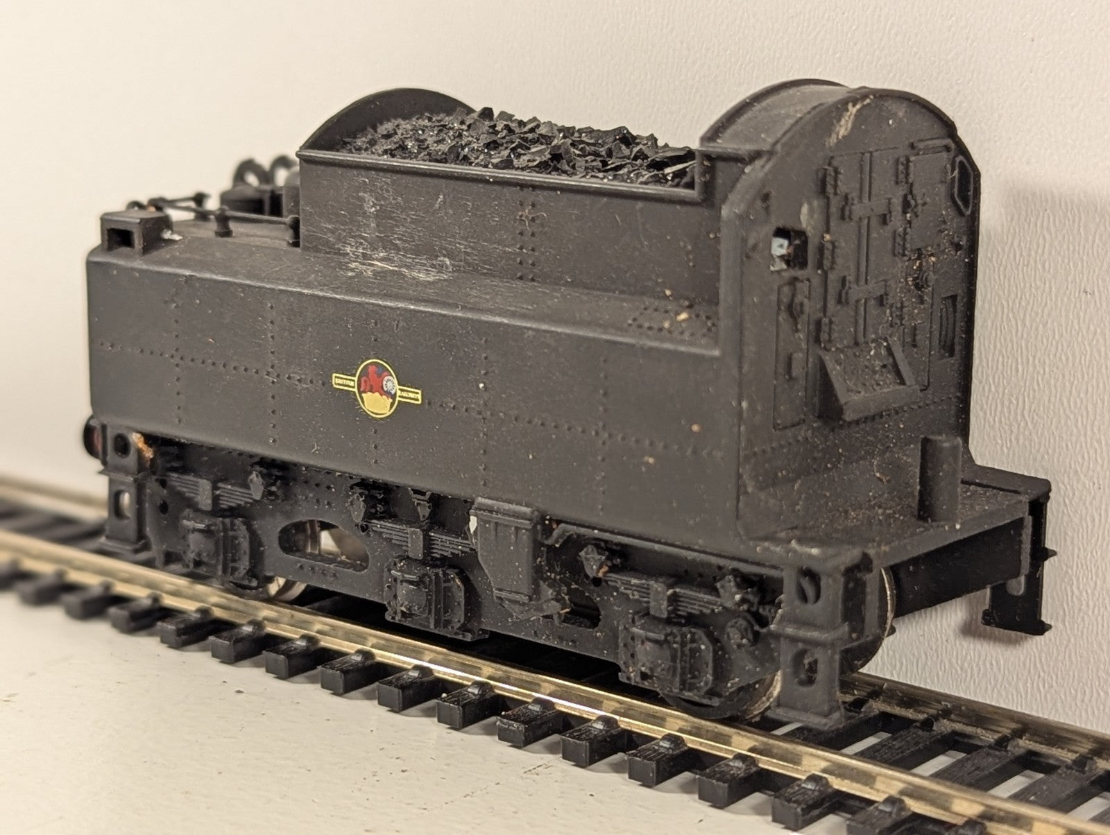 Bachmann Branchline OO Gauge BR 2MT Locomotive Tender