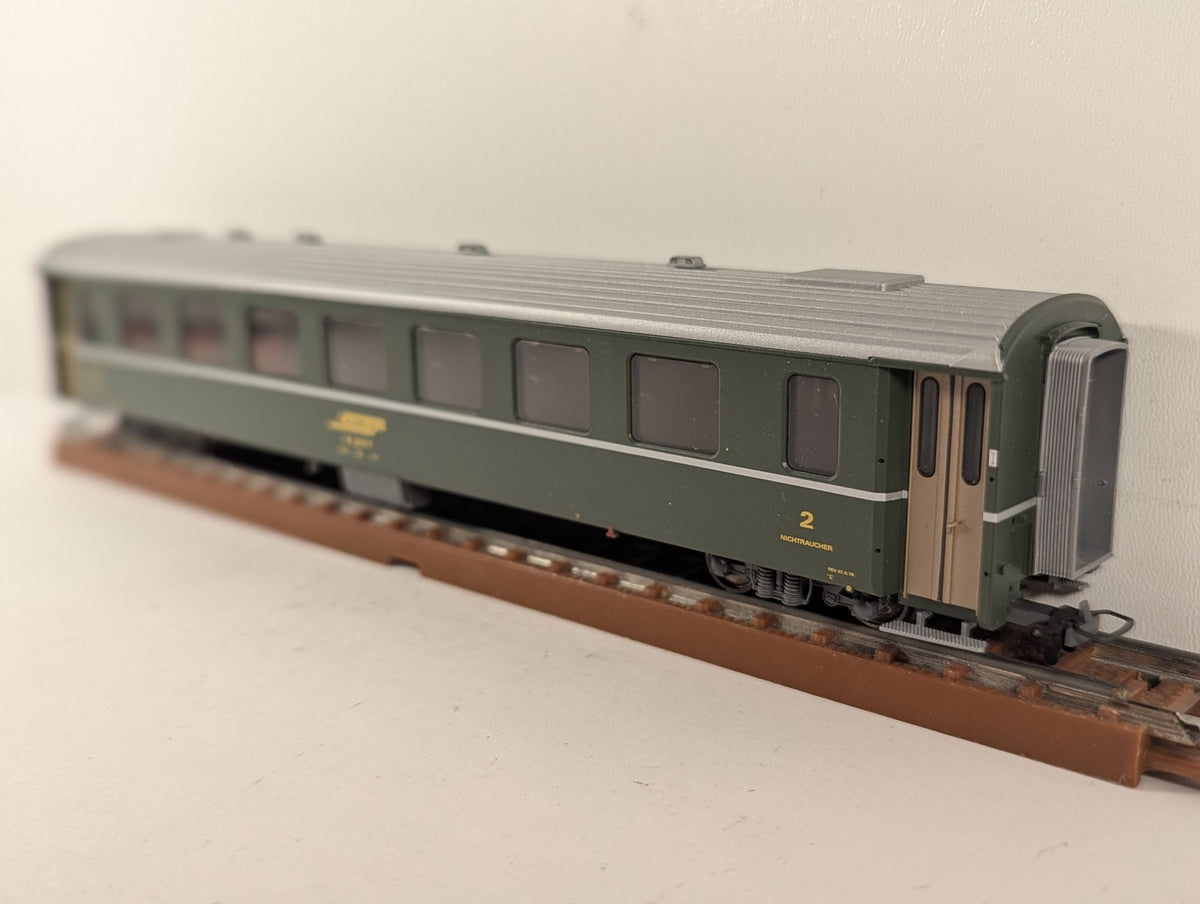 Bemo HOm RhB Einheitswagen B 2377 Passenger Coach RhB Green 3240 117