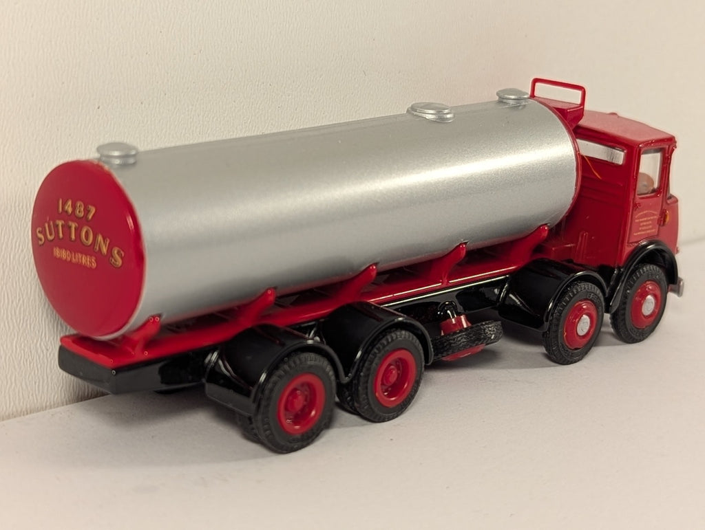 EFE Atkinson 8-Wheel Tanker – Suttons Livery – 1:76 Scale