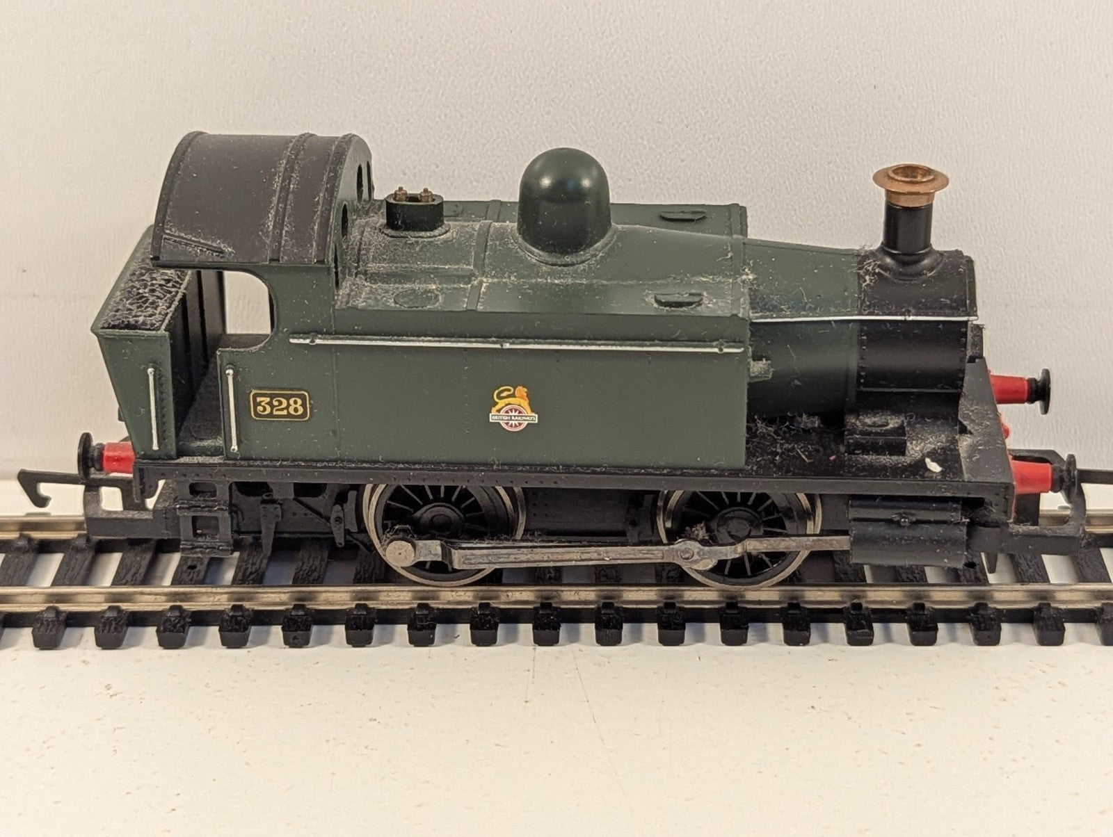 Hornby R2665 OO Gauge Class 101 0-4-0 Industrial Locomotive BR Green