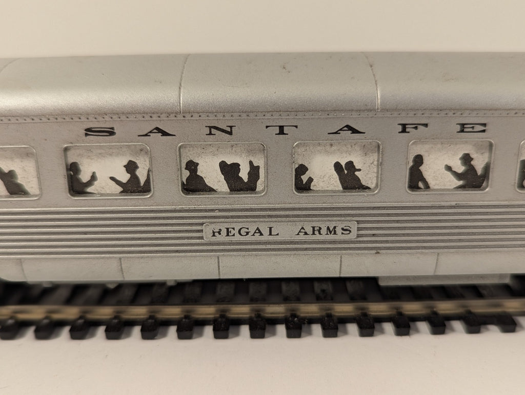 Life-Like HO Gauge Santa Fe Silver Streamlined Passenger Coach
