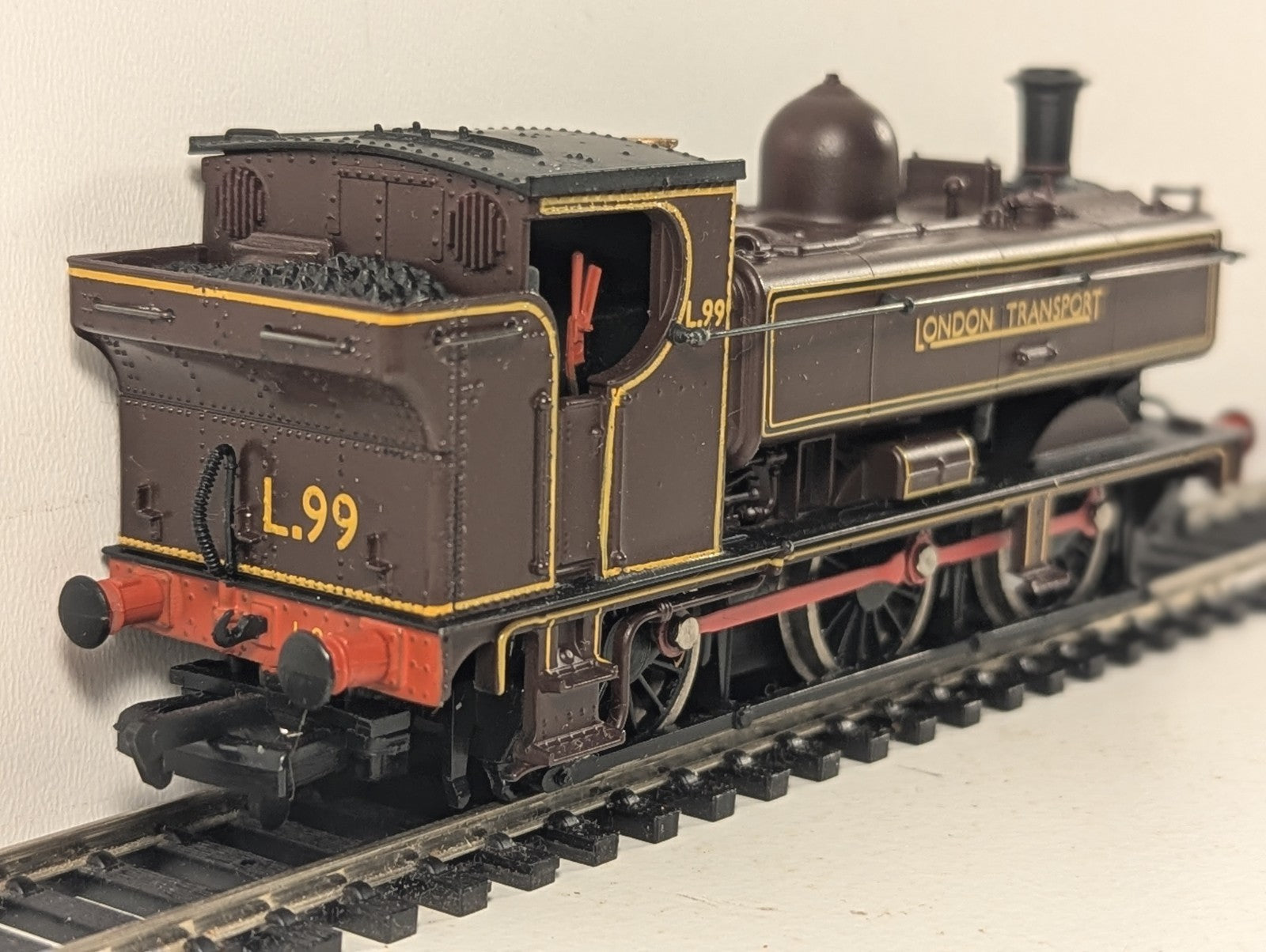 Bachmann London Transport Class 57xx Pannier Tank Steam Locomotive L.99