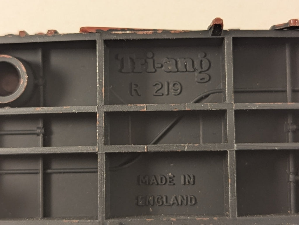 Tri-ang OO Gauge 50 Ton Bogie Brick Wagon Goods Wagon E451004 BR