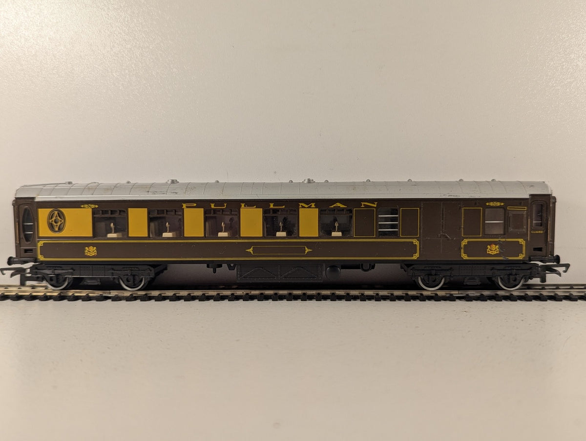 Hornby OO Gauge Pullman Brake Coach Passenger Coach Pullman Umber & Cream