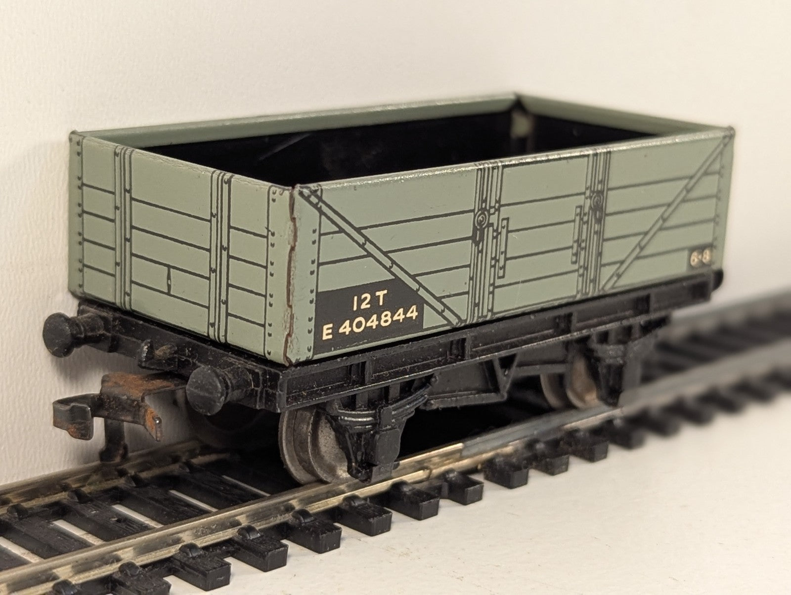 Hornby Dublo 32025 OO Gauge BR 12 Ton 5-Plank Coal Wagon