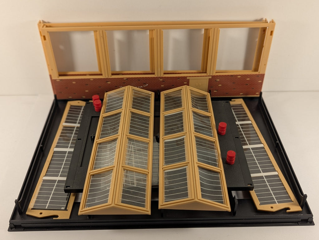 Hornby OO Gauge Diesel Maintenance Depot Buildings & Structures R289