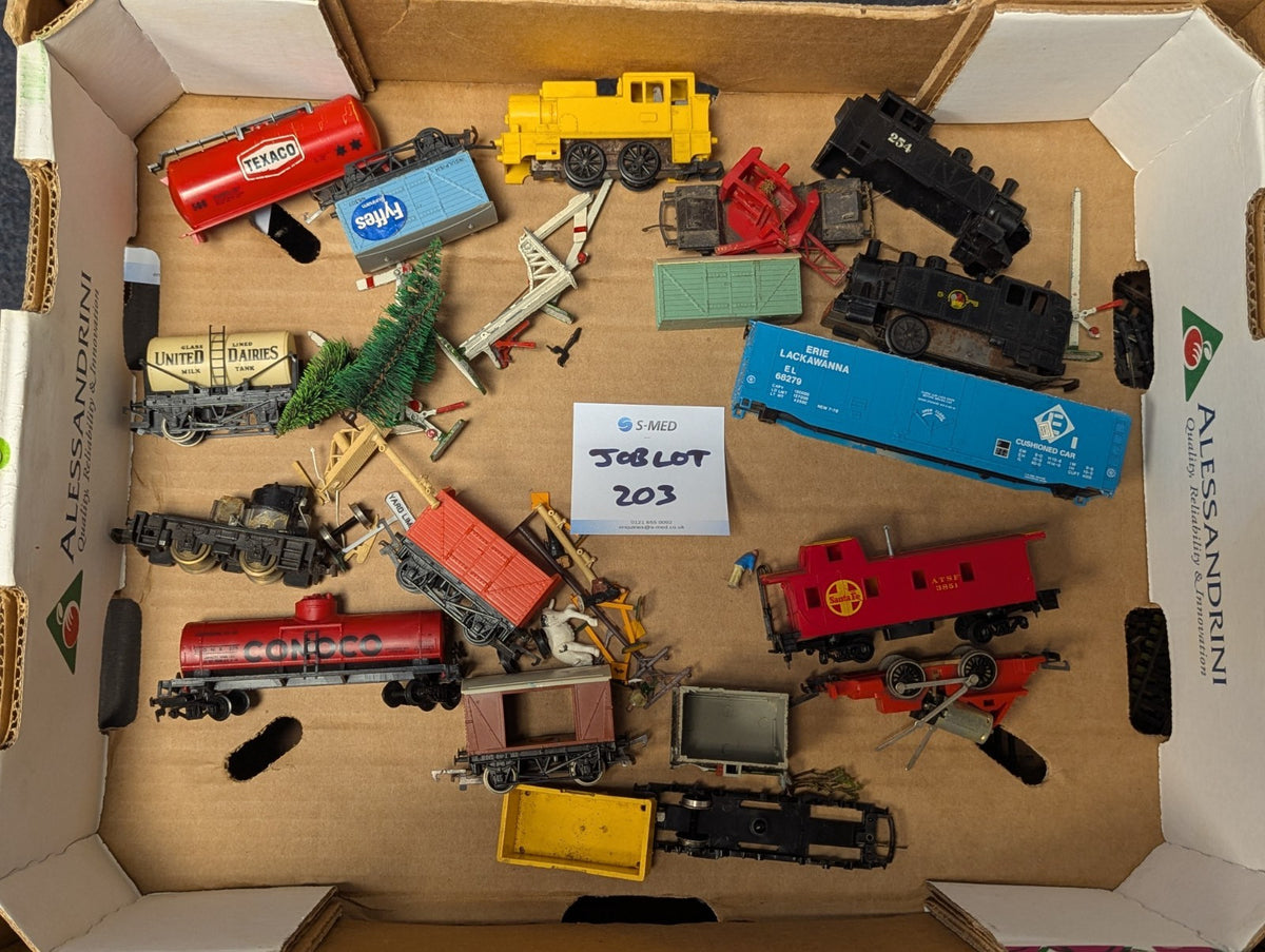 OO Gauge Job Lot of Model Railway Spares - Lot 203