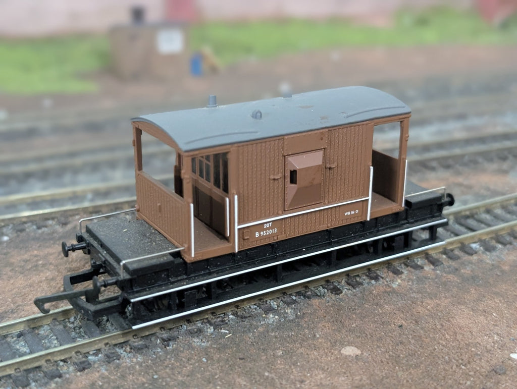 Hornby R6119 BR 20 Ton Brake Van B952006