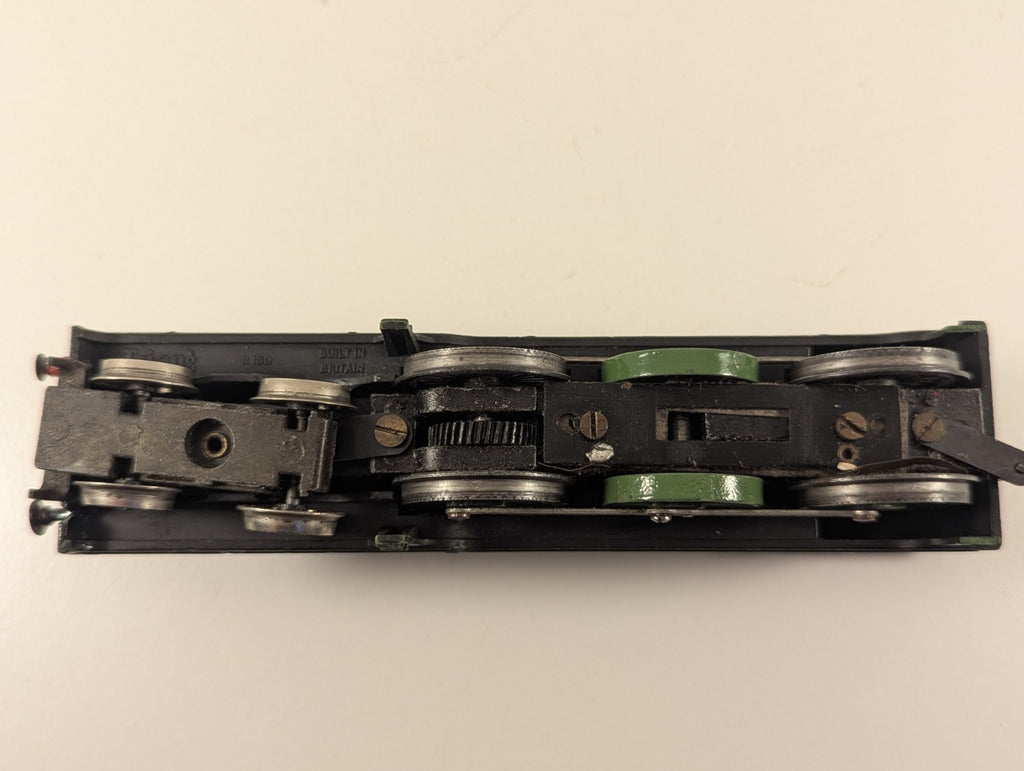 Hornby Tri-ang R866 LNER Class B12 Steam Locomotive No Tender OO Gauge