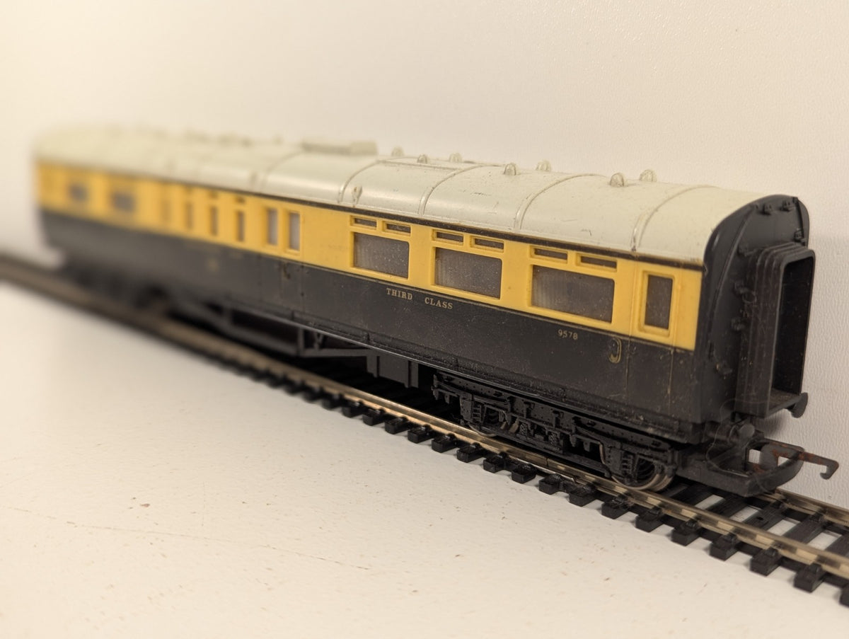Hornby OO Gauge GWR Collett Restaurant Car