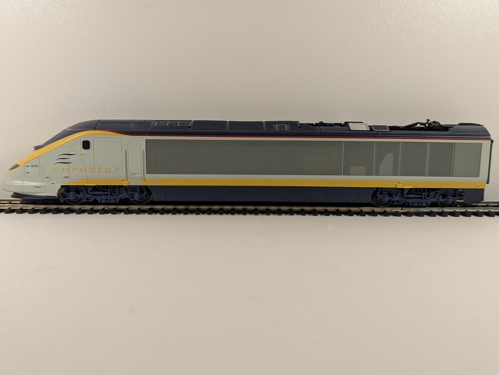 Hornby OO Gauge Eurostar Class 373 Power Car Electric Locomotive 3220