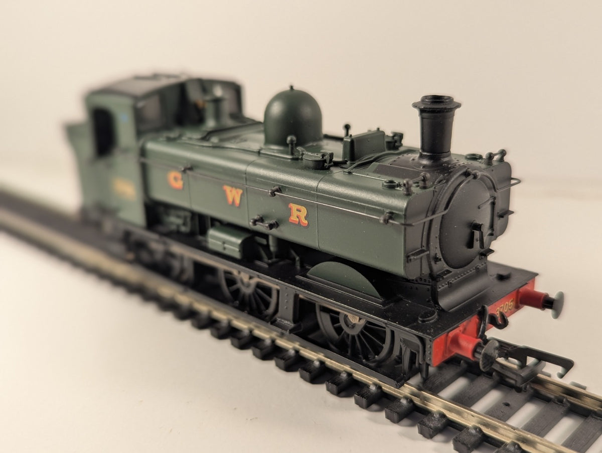 Bachmann 32-204 OO Gauge GWR 8750 Class Pannier Tank – Renumbered in GWR Green