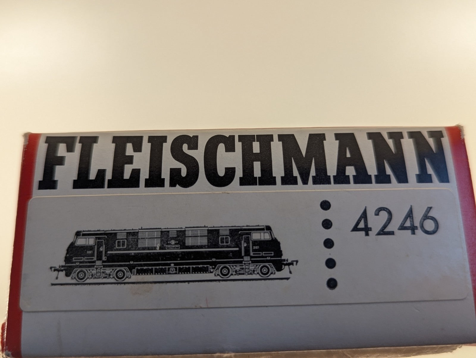 Fleischmann 4246 HO Gauge Class 42 "Warship" Greyhound BR Green - Boxed