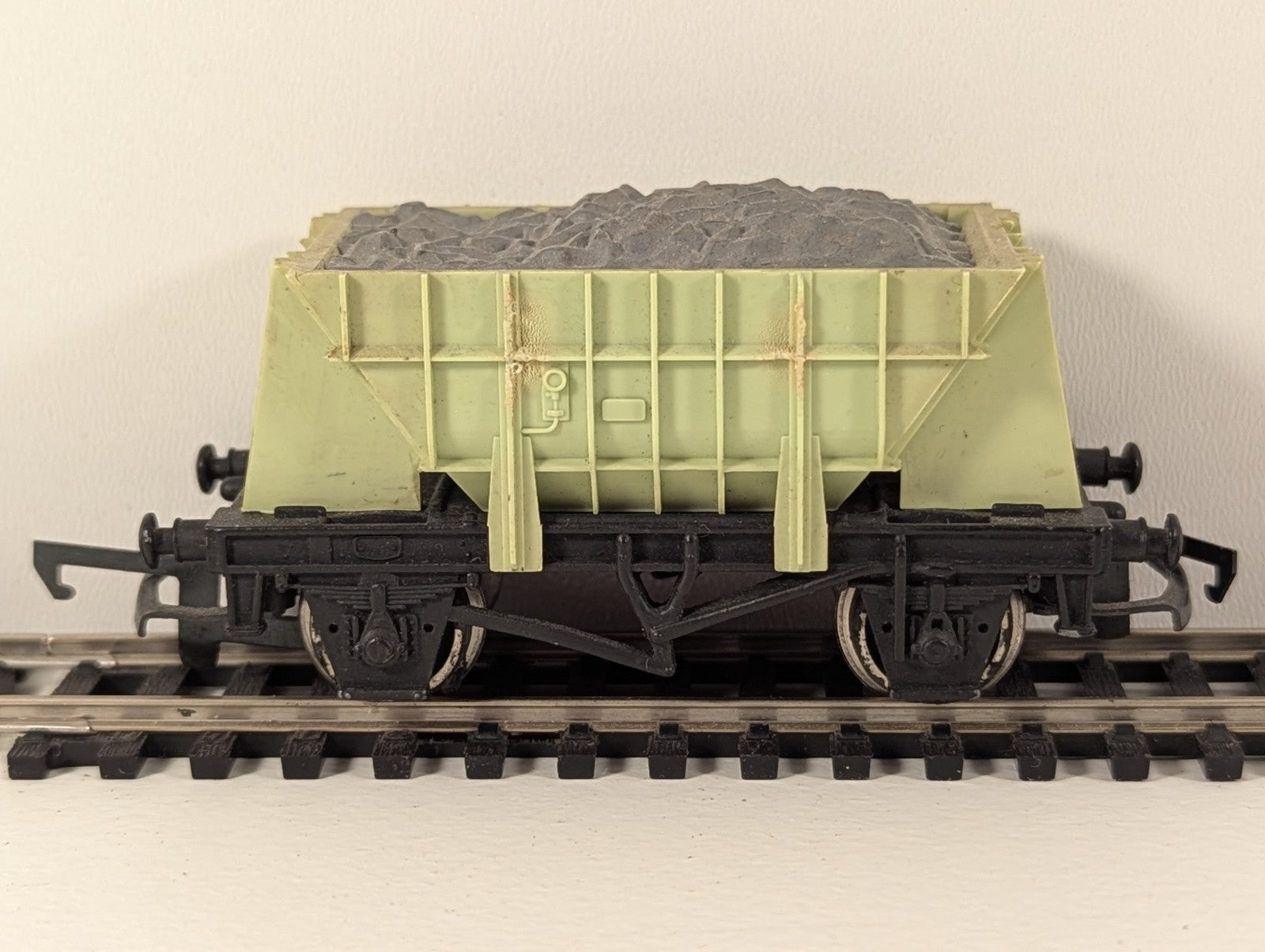 Wrenn Railways OO Gauge Hopper Wagon